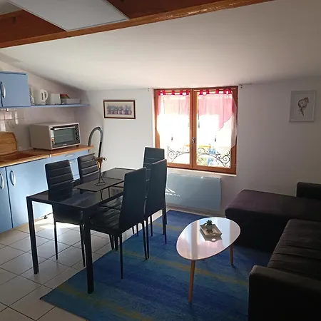 Parque de Campismo Les Lavandes, 2*