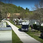 Camping Les Lavandes, 2*