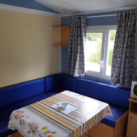 Les Lavandes, Campeggio 2*