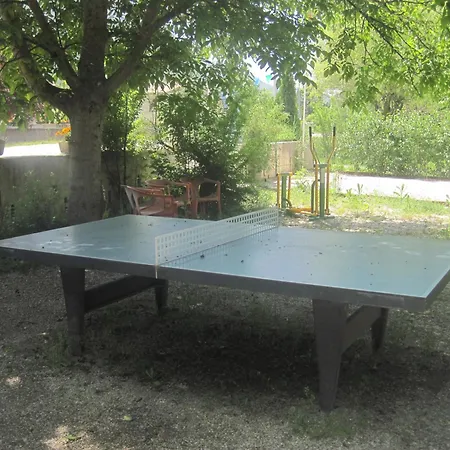 Les Lavandes, Kamp alanı 2*