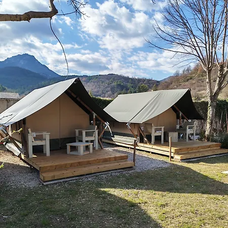 Les Lavandes, 2*